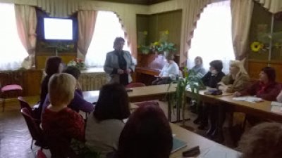 Засідання акмеоклубу учителів української мови і літератури з теми: "Розвиток акмеологічного середовища як важливого чинника професійного розвитку вчителя".